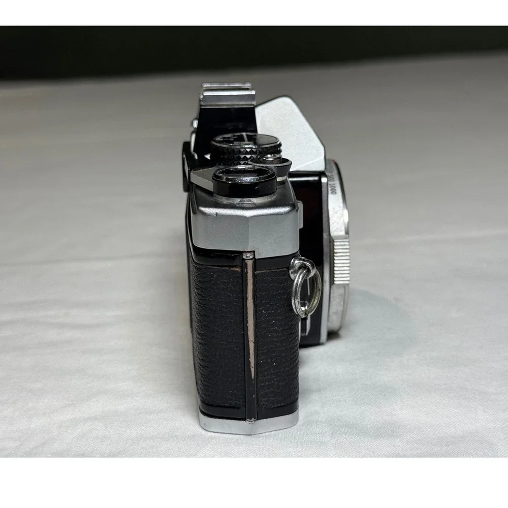 Vintage Olympus OM-2 MD 35mm SLR Film Camera Body Chrome Tested READ